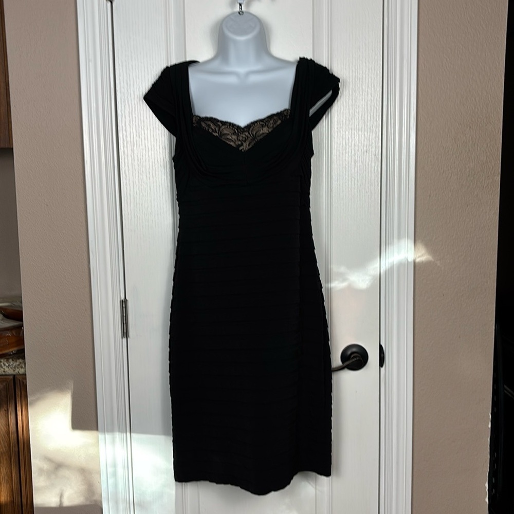 Adriana Papell Women's Shirred Cap Sleeve Midi Black Bodycon Size 8 Pre-Owned